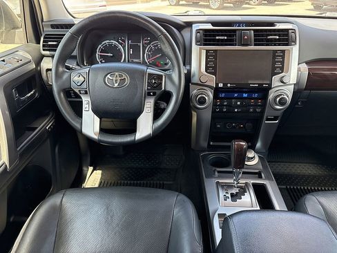 Used 2021 Toyota 4Runner Limited AWD/4WD image 17