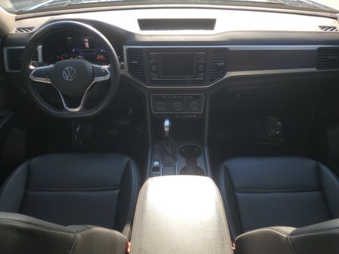 Used 2023 Volkswagen Atlas SE image 21