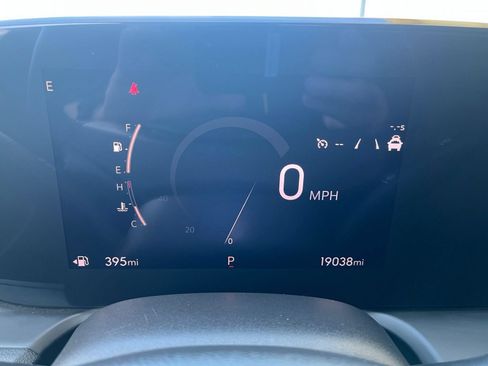 Used 2025 Buick Encore GX Preferred FWD image 38