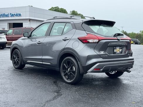 Used 2022 Nissan Kicks SR w/ Exterior Package image 5