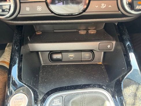 Used 2024 Kia Soul EX FWD image 29