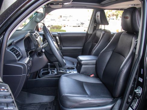 Used 2020 Toyota 4Runner TRD Off-Road Premium w/ Moonroof Package image 10