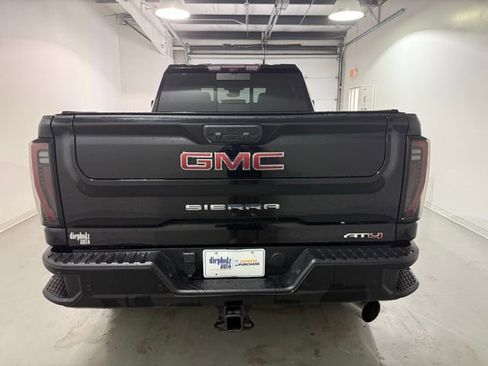 Used 2024 GMC Sierra 2500 AT4 w/ AT4 Premium Plus Package image 5