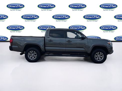 Used 2019 Toyota Tacoma SR5 RWD image 8
