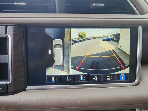 Certified 2022 GMC Yukon Denali image 16