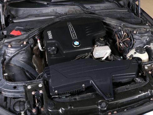 Used 2013 BMW 328i xDrive Sedan image 7