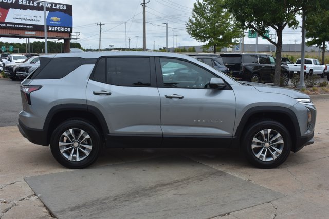 New 2027 Chevrolet Equinox LT w/ Safety and Technology Package FWD image 4