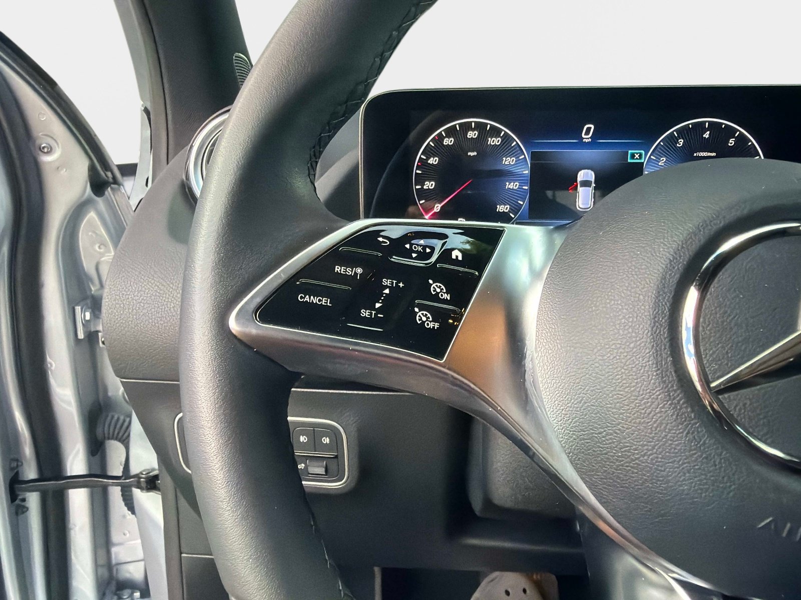 Certified 2025 Mercedes-Benz GLA 250 image 27