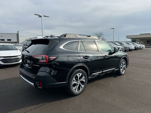 Used 2020 Subaru Outback Limited image 13