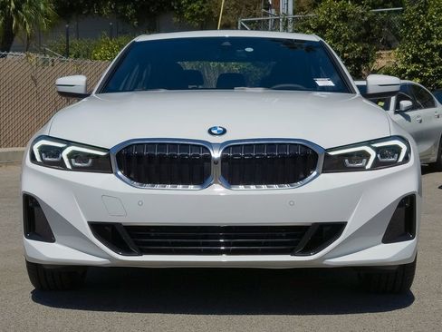 New 2026 BMW 330i Sedan w/ Convenience Package RWD image 2