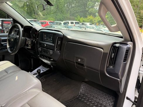 Used 2016 Chevrolet Silverado 1500 Custom w/ Custom Convenience Package AWD/4WD image 19