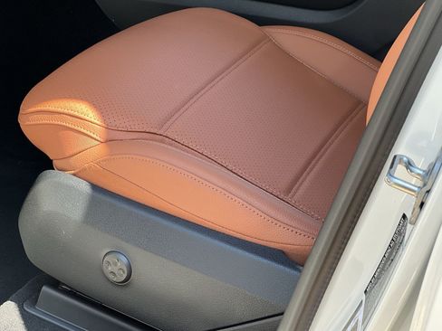 New 2026 Mercedes-Benz GLC 300 4MATIC image 19