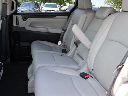 Used 2018 Honda Odyssey EX-L image 18