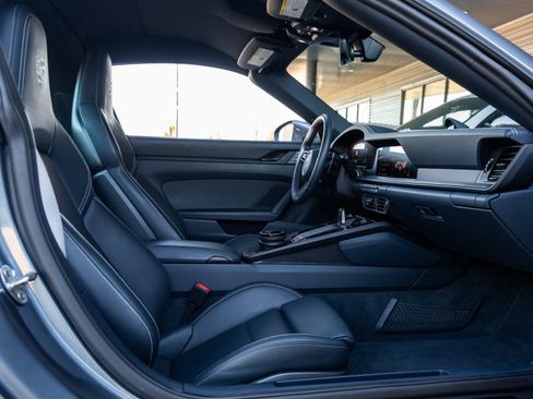 Used 2025 Porsche 911 Targa 4 GTS image 36