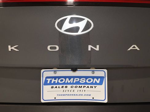Used 2025 Hyundai Kona SEL FWD image 34