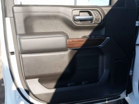 Used 2020 GMC Sierra 1500 SLT w/ SLT Premium Package image 24