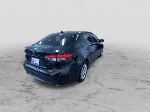Certified 2022 Toyota Corolla LE image 9
