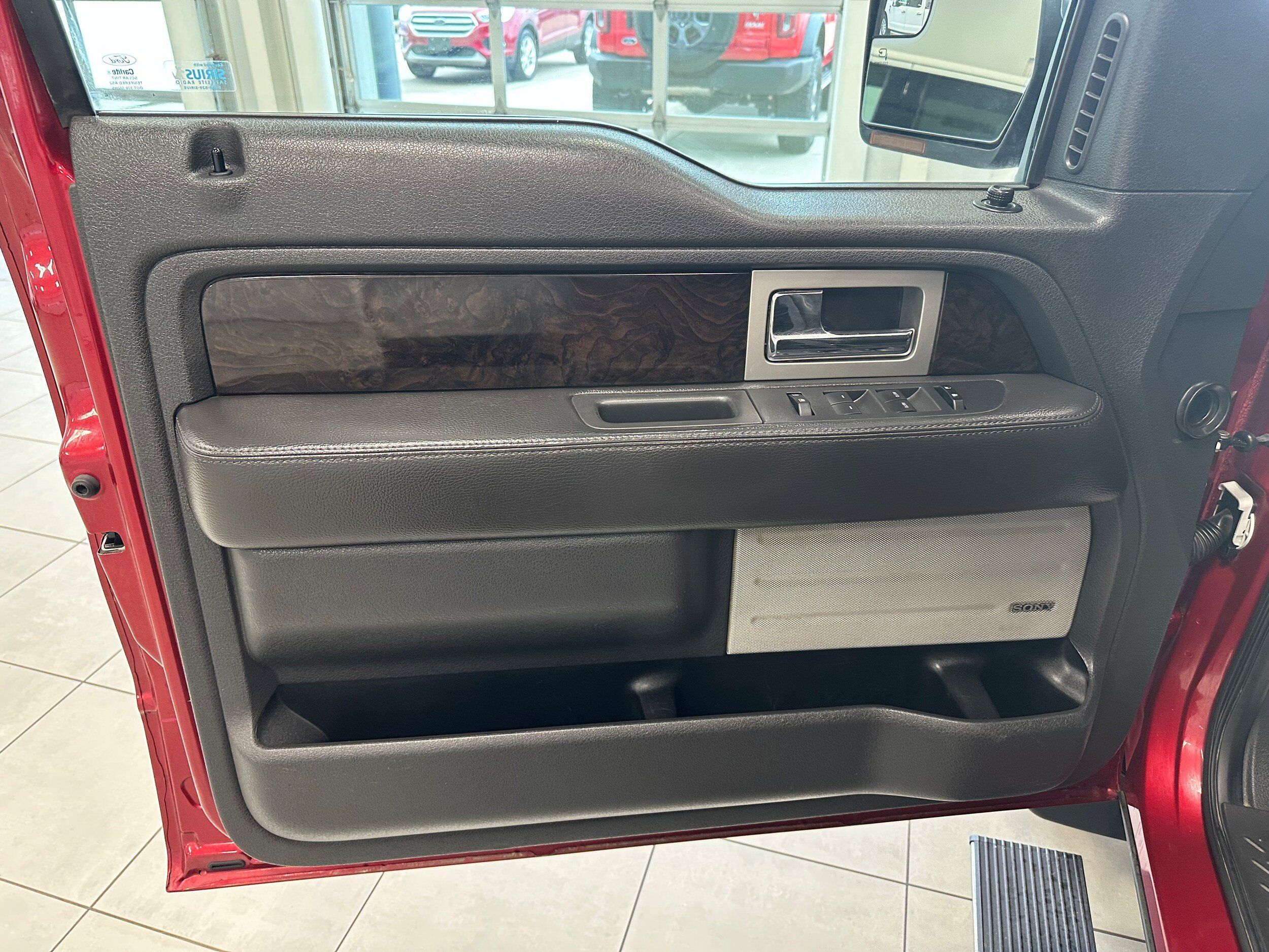Used 2014 Ford F150 Platinum AWD/4WD image 10
