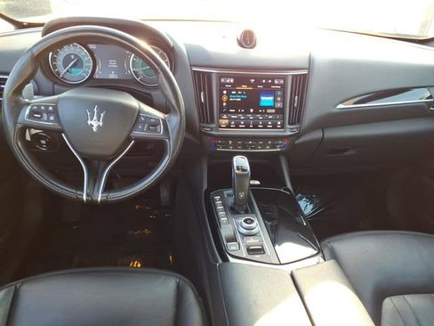 Used 2023 Maserati Levante Modena AWD/4WD image 7