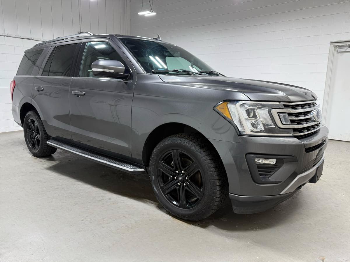 Used 2021 Ford Expedition XLT AWD/4WD image 3