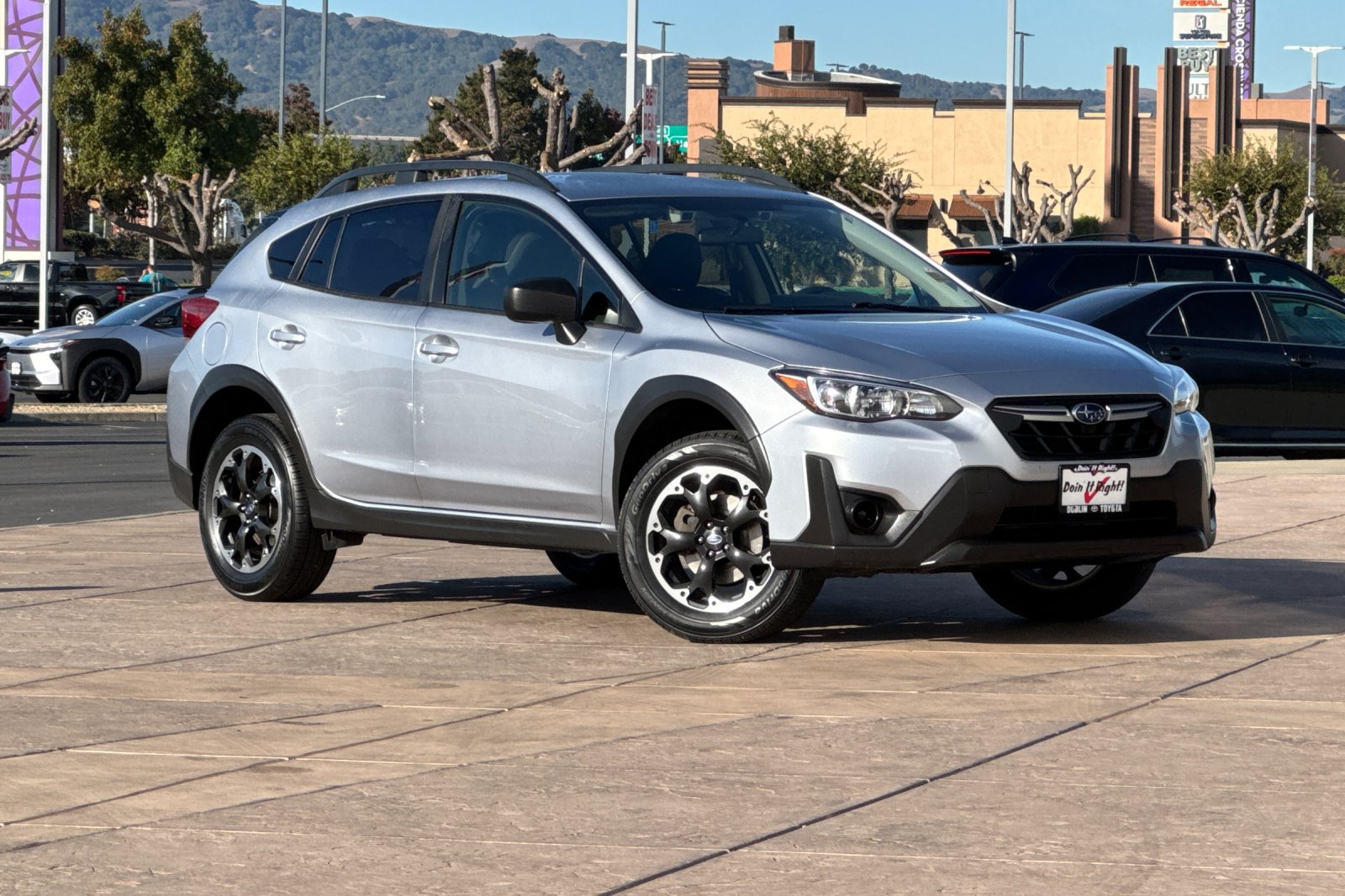 Used 2023 Subaru Crosstrek 2.0i AWD/4WD image 2