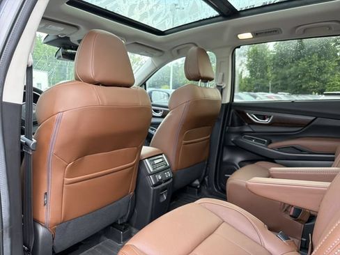 Certified 2025 Subaru Ascent Touring w/ Popular Package #2 AWD/4WD image 12