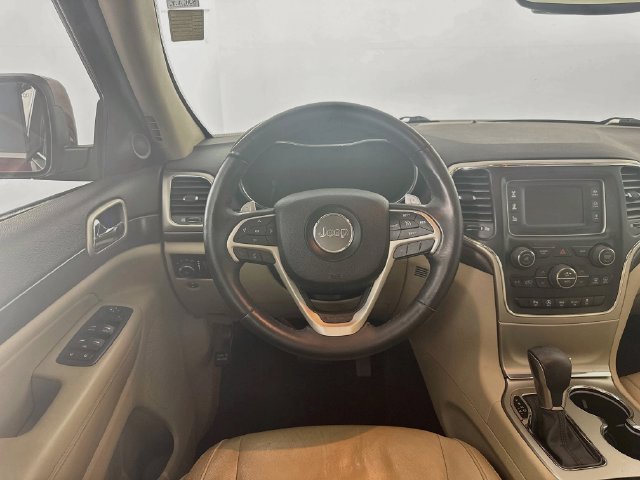 Used 2017 Jeep Grand Cherokee Laredo w/ Quick Order Package 2BE RWD image 24