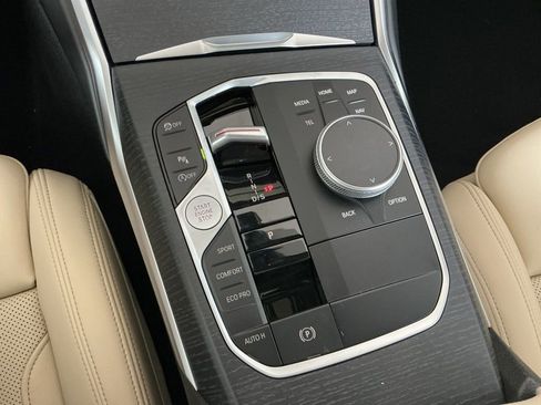 New 2026 BMW 330i Sedan w/ Premium Package image 14