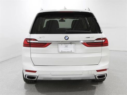 Used 2020 BMW X7 xDrive40i w/ Cold Weather Package image 23