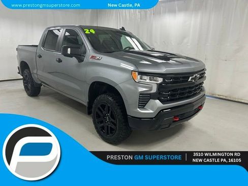 Used 2024 Chevrolet Silverado 1500 LT Trail Boss w/ LT Trail Boss Premium Package AWD/4WD image 1