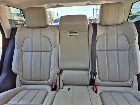 Used 2016 Land Rover Range Rover Sport HSE image 27