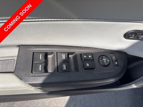 Used 2017 Acura ILX FWD image 16