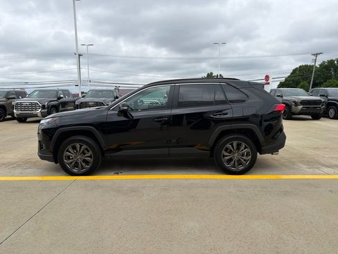 Used 2025 Toyota RAV4 XLE Premium w/ Weather Package AWD/4WD image 4