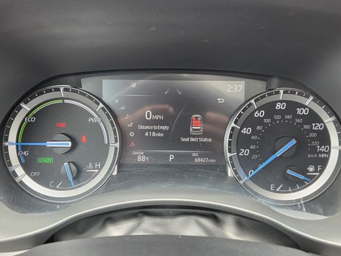 Used 2021 Toyota Highlander XLE AWD/4WD image 28