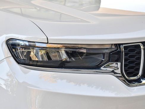 Used 2022 Jeep Grand Cherokee Limited 4xe w/ Luxury Tech Group II image 8