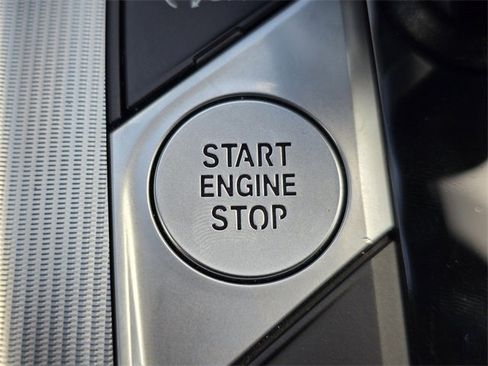 Used 2024 BMW Z4 M40i w/ Premium Package image 35