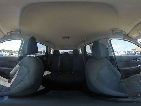 Used 2025 Kia Sportage LX FWD image 41