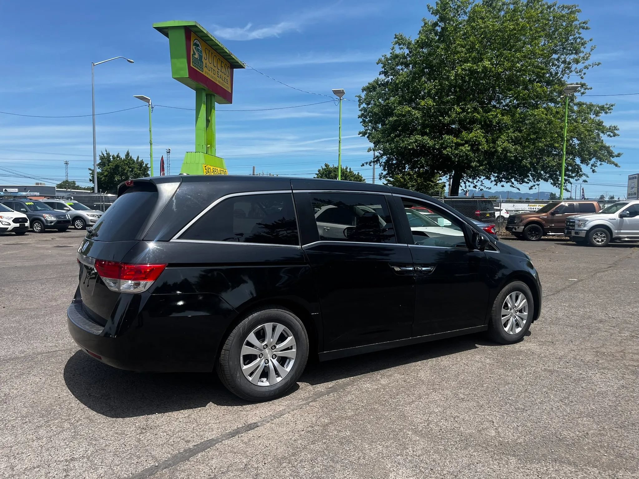 Used 2015 Honda Odyssey EX-L image 3