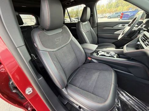 New 2026 Ford Explorer ST AWD/4WD image 30