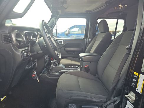 Used 2023 Jeep Wrangler Unlimited Sport AWD/4WD image 5
