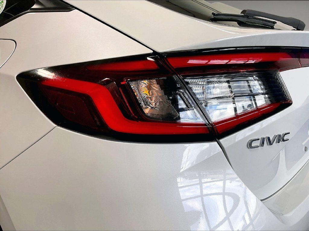 Used 2025 Honda Civic Sport image 33