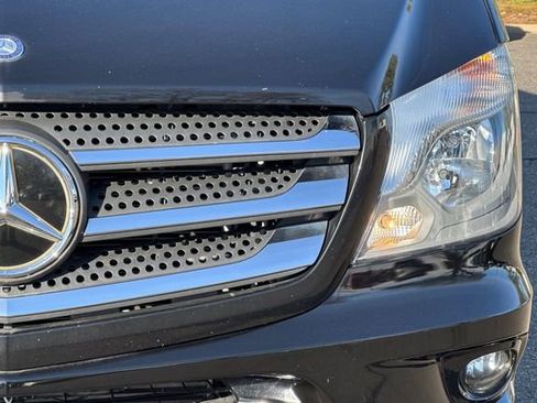 Used 2016 Mercedes-Benz Sprinter 3500 image 47