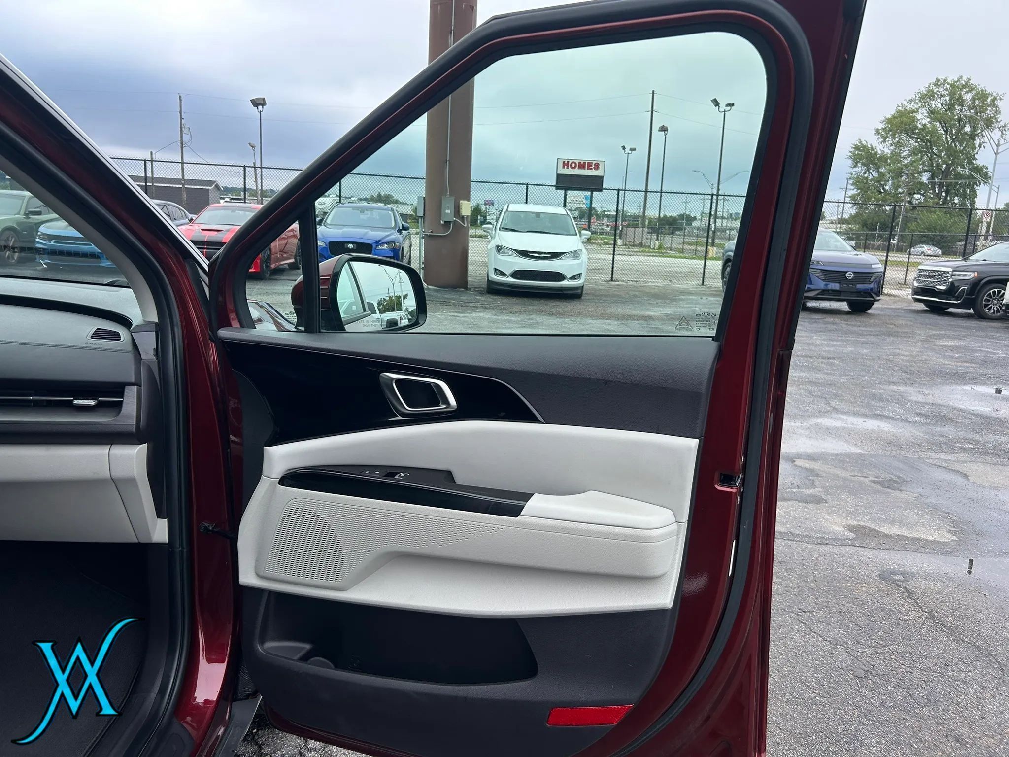 Used 2022 Kia Carnival SX FWD image 21