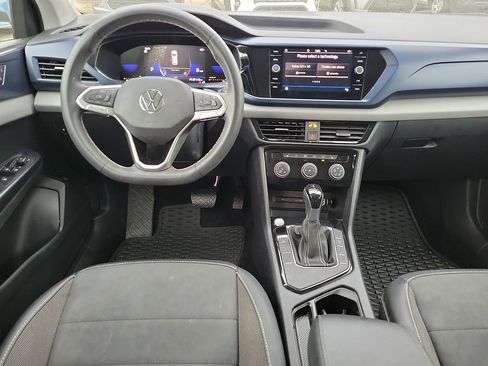 Used 2023 Volkswagen Taos SE image 10