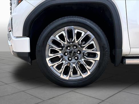 Used 2023 GMC Sierra 1500 Denali Ultimate AWD/4WD image 11