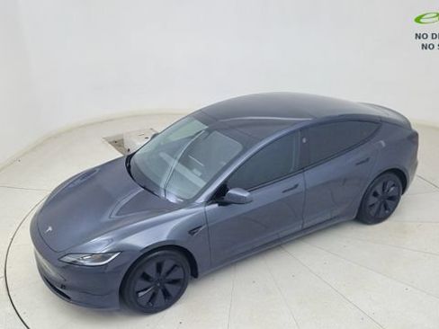 Used 2025 Tesla Model 3 Long Range AWD/4WD image 77