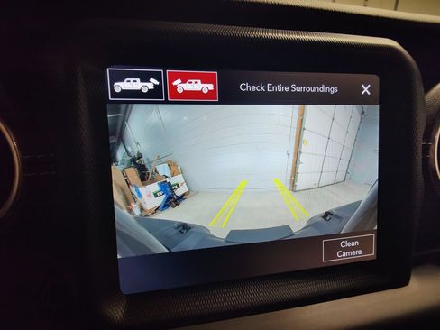 Used 2021 Jeep Gladiator Overland w/ Popular Equipment Package AWD/4WD image 45