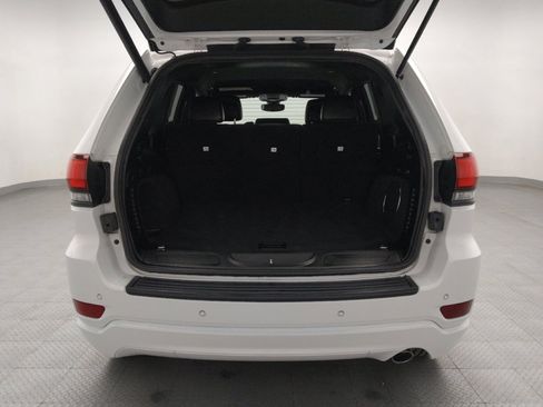 Used 2018 Jeep Grand Cherokee Altitude image 29