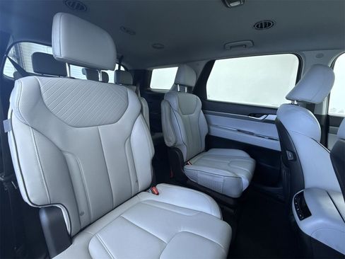 Used 2024 Hyundai Palisade SEL image 33