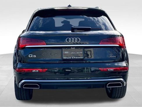 Used 2023 Audi Q5 2.0T Prestige w/ Prestige Package image 4